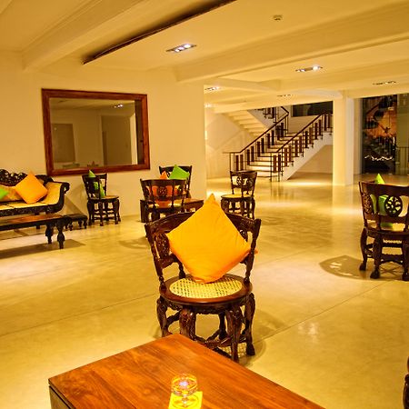 Rajarata Hotel Anuradhapura Dış mekan fotoğraf