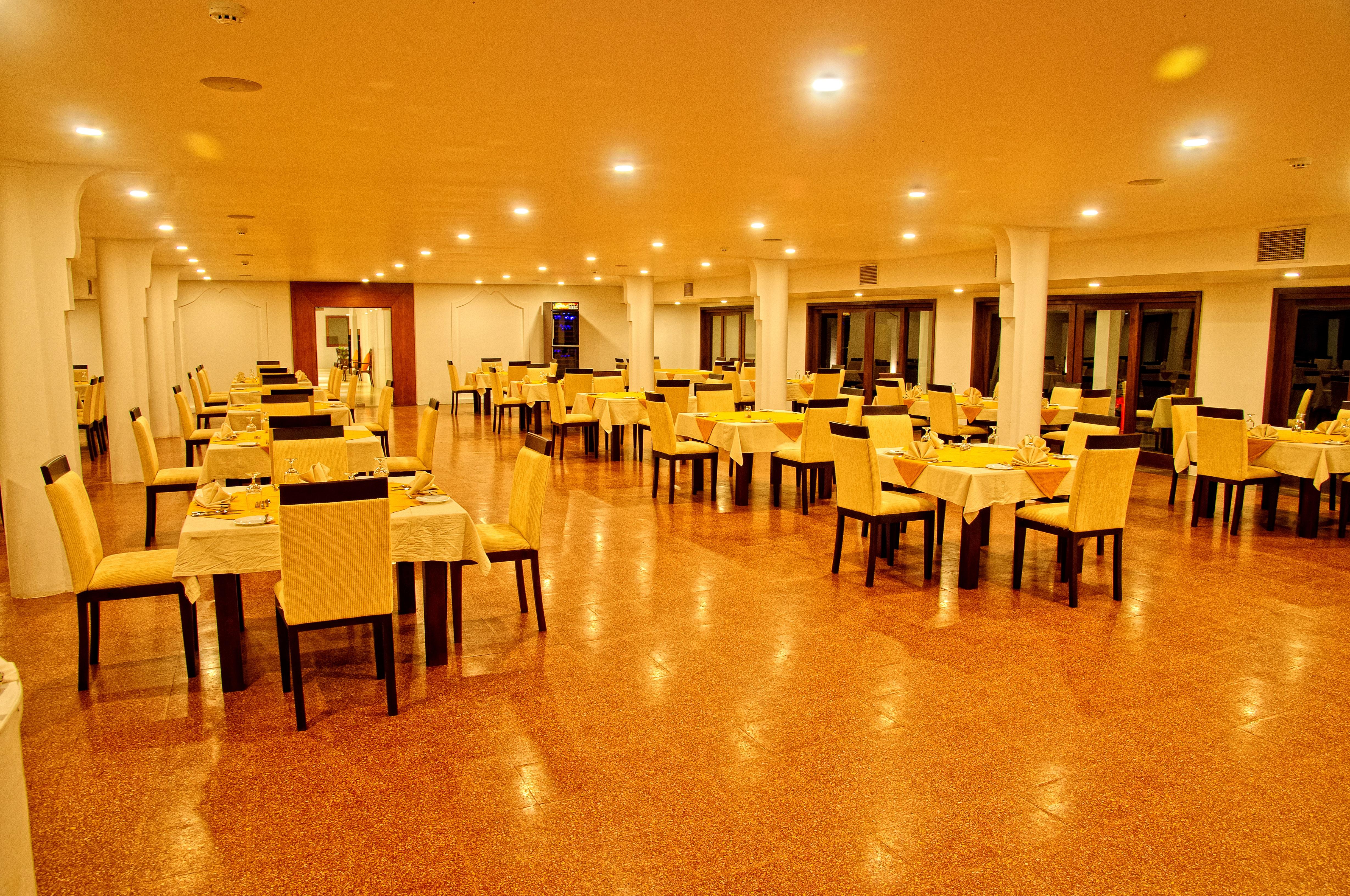 Rajarata Hotel Anuradhapura Dış mekan fotoğraf