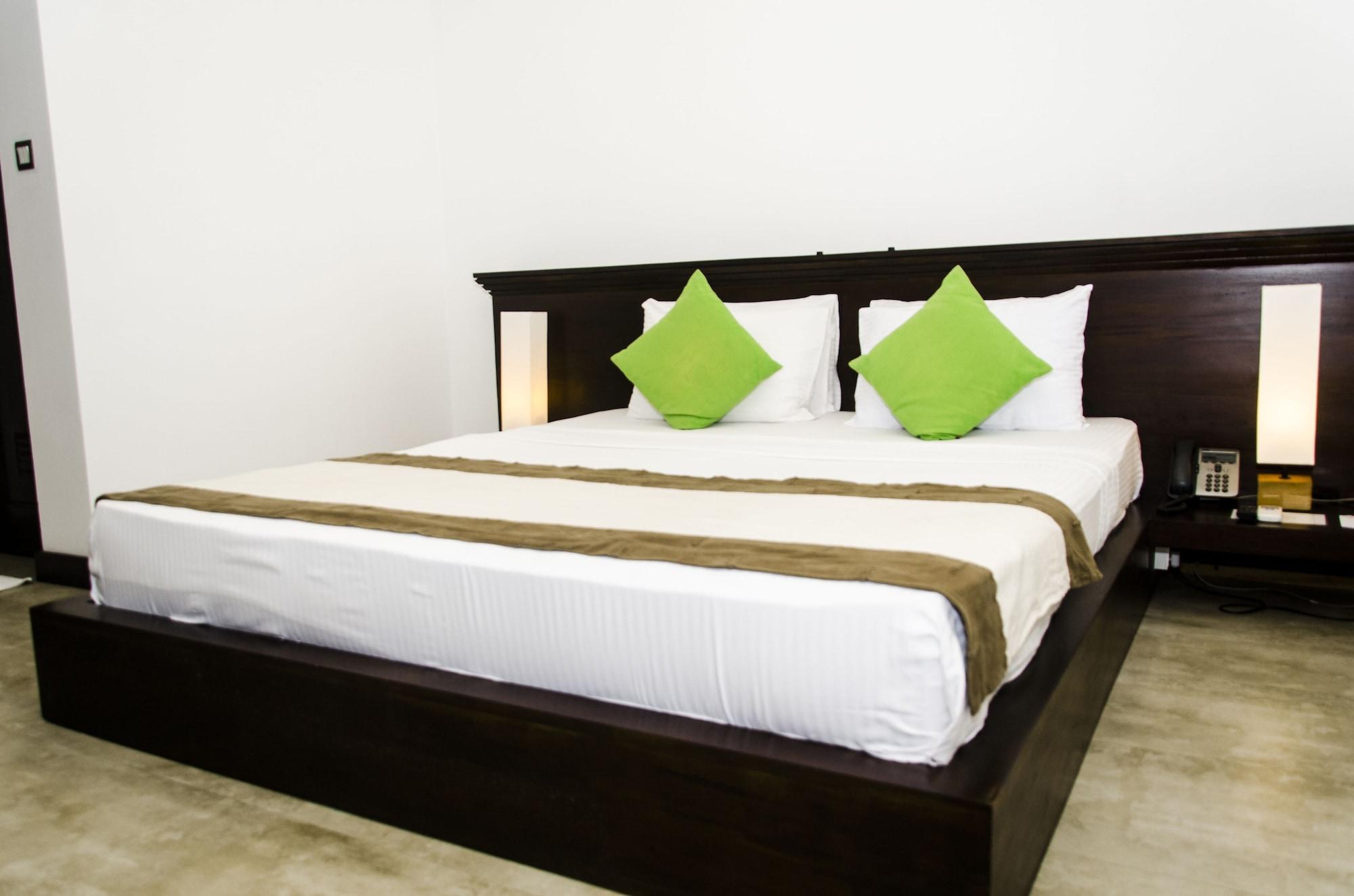 Rajarata Hotel Anuradhapura Dış mekan fotoğraf