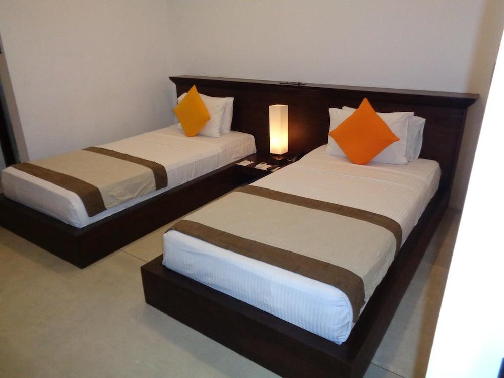 Rajarata Hotel Anuradhapura Dış mekan fotoğraf