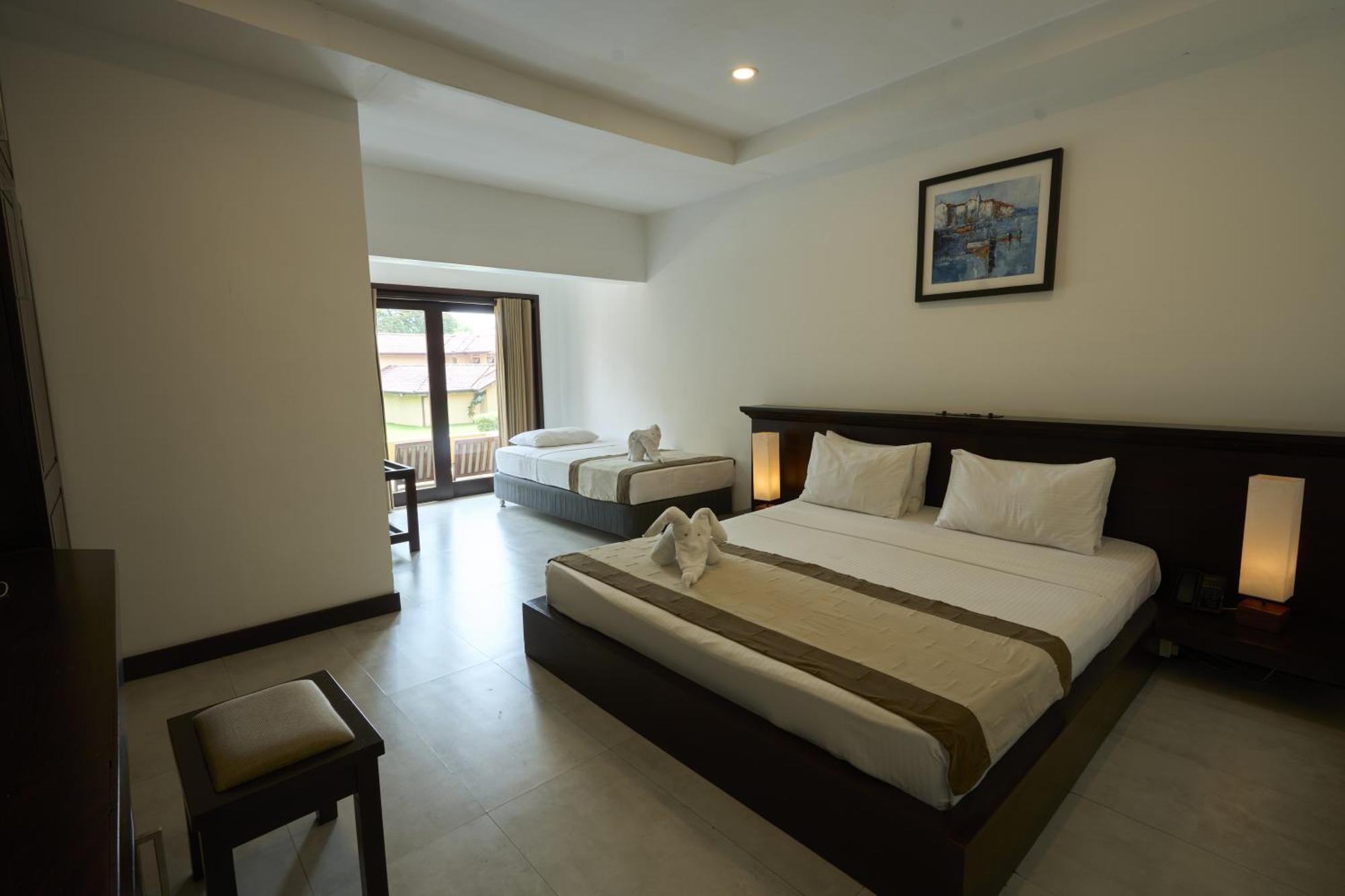 Rajarata Hotel Anuradhapura Dış mekan fotoğraf