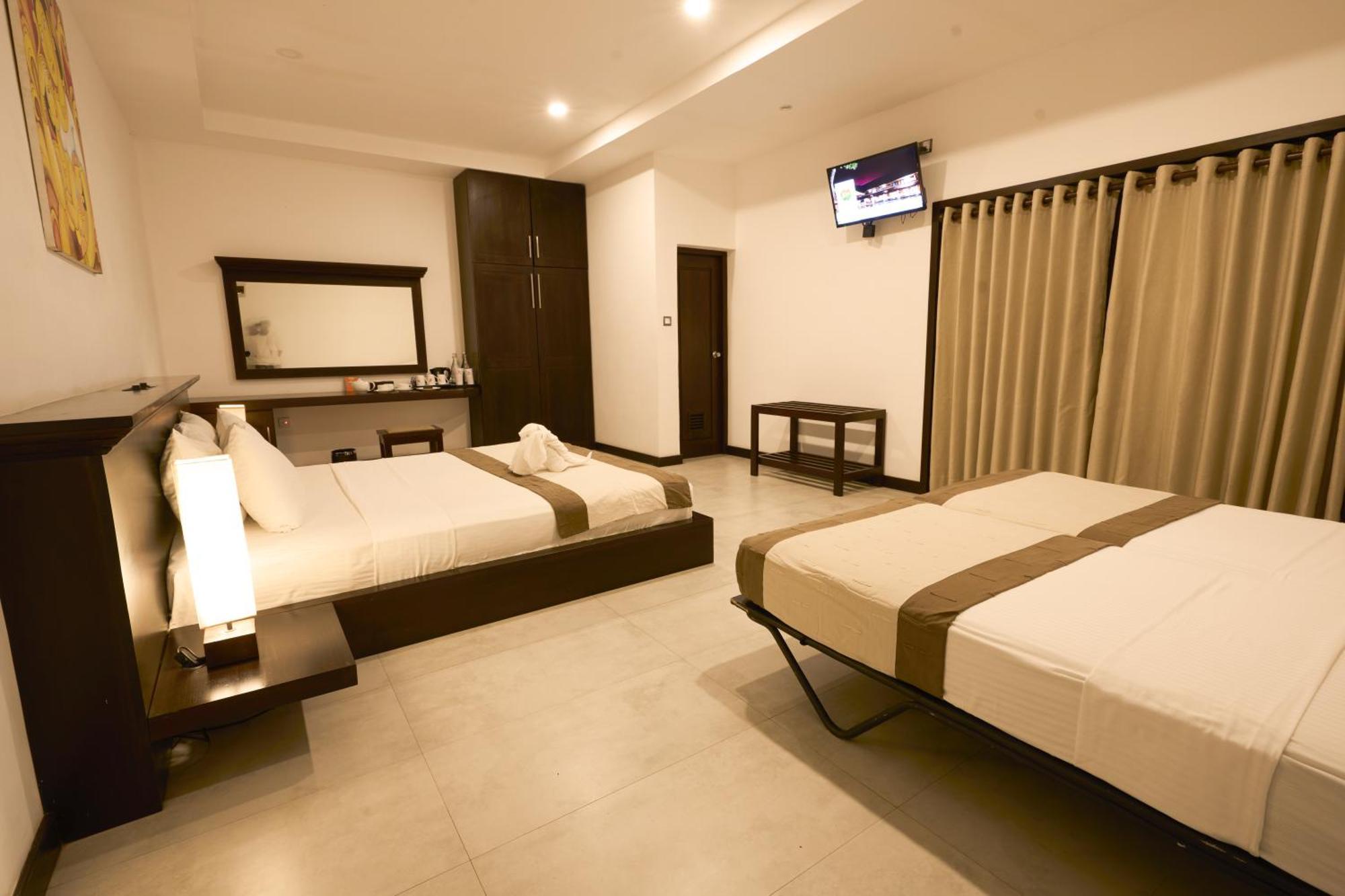Rajarata Hotel Anuradhapura Dış mekan fotoğraf