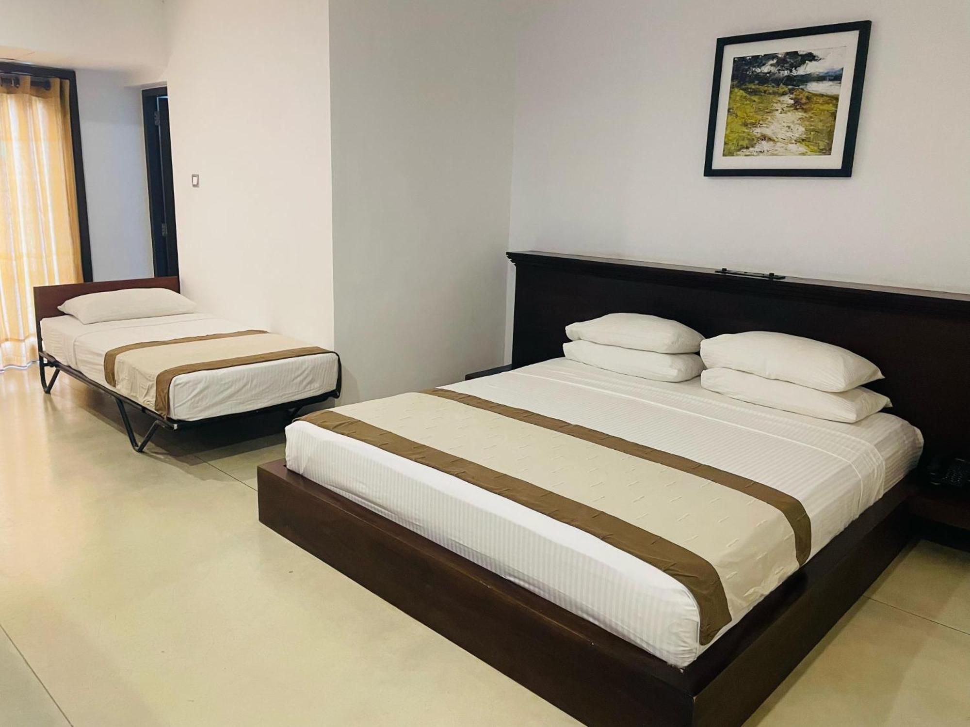 Rajarata Hotel Anuradhapura Dış mekan fotoğraf